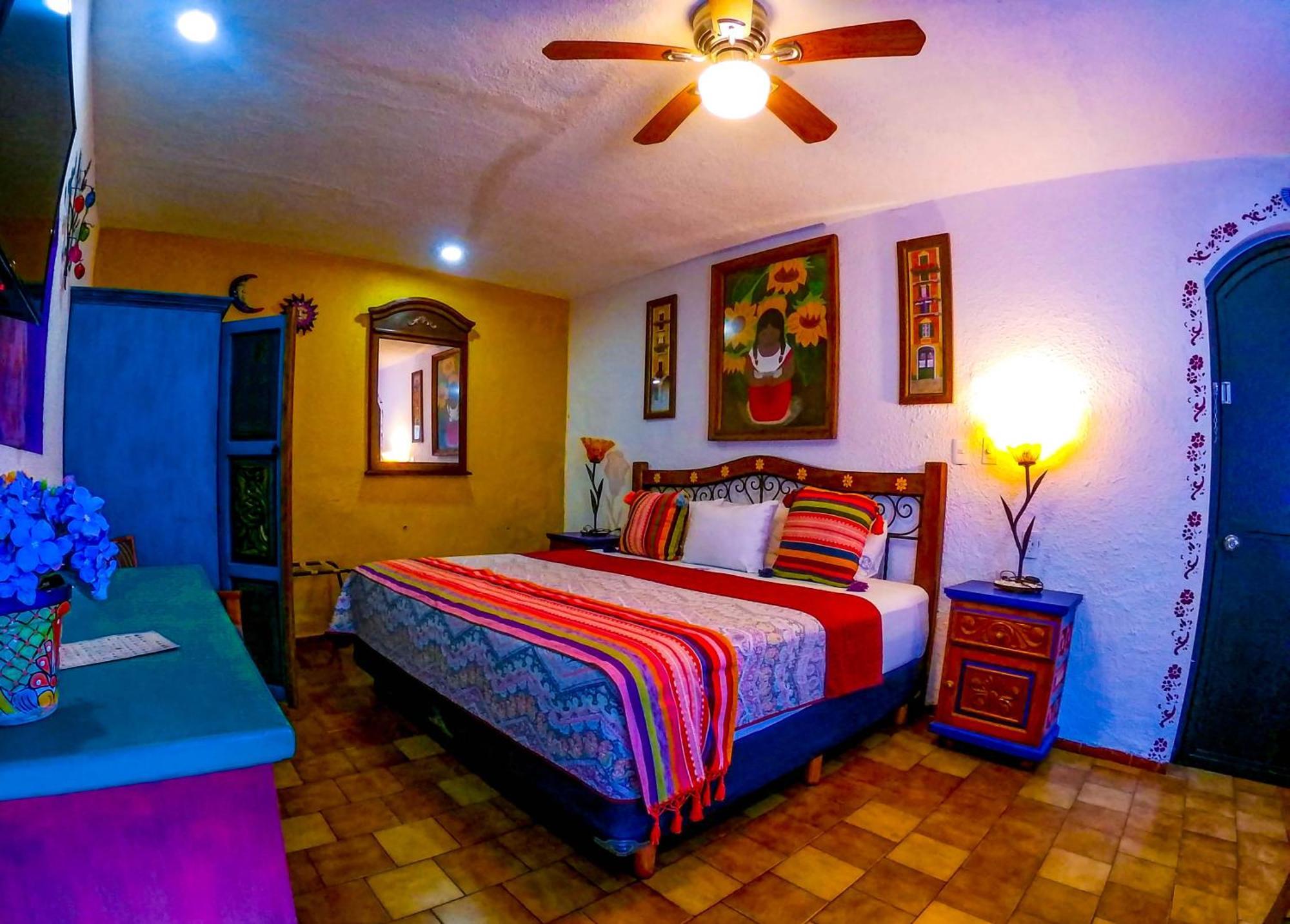 Posada Las Margaritas Tlaquepaque Екстериор снимка