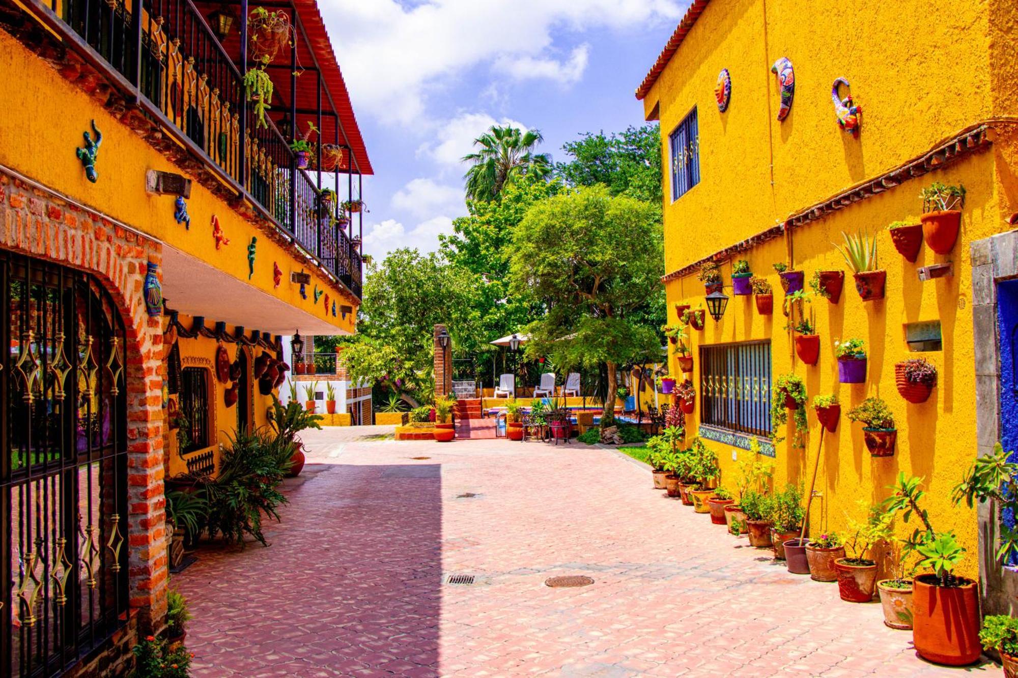 Posada Las Margaritas Tlaquepaque Екстериор снимка