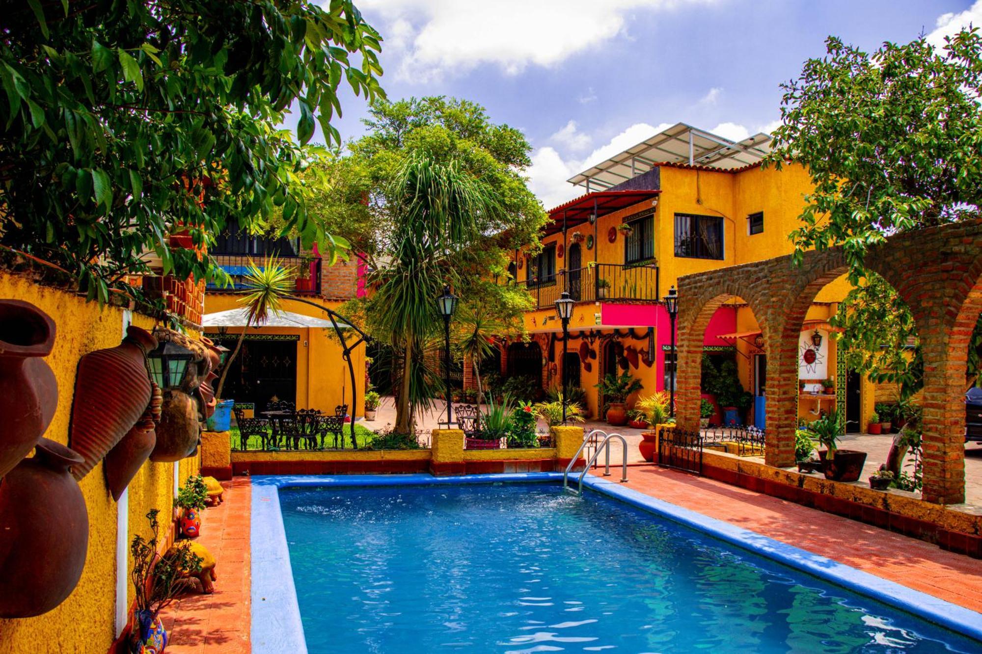 Posada Las Margaritas Tlaquepaque Екстериор снимка