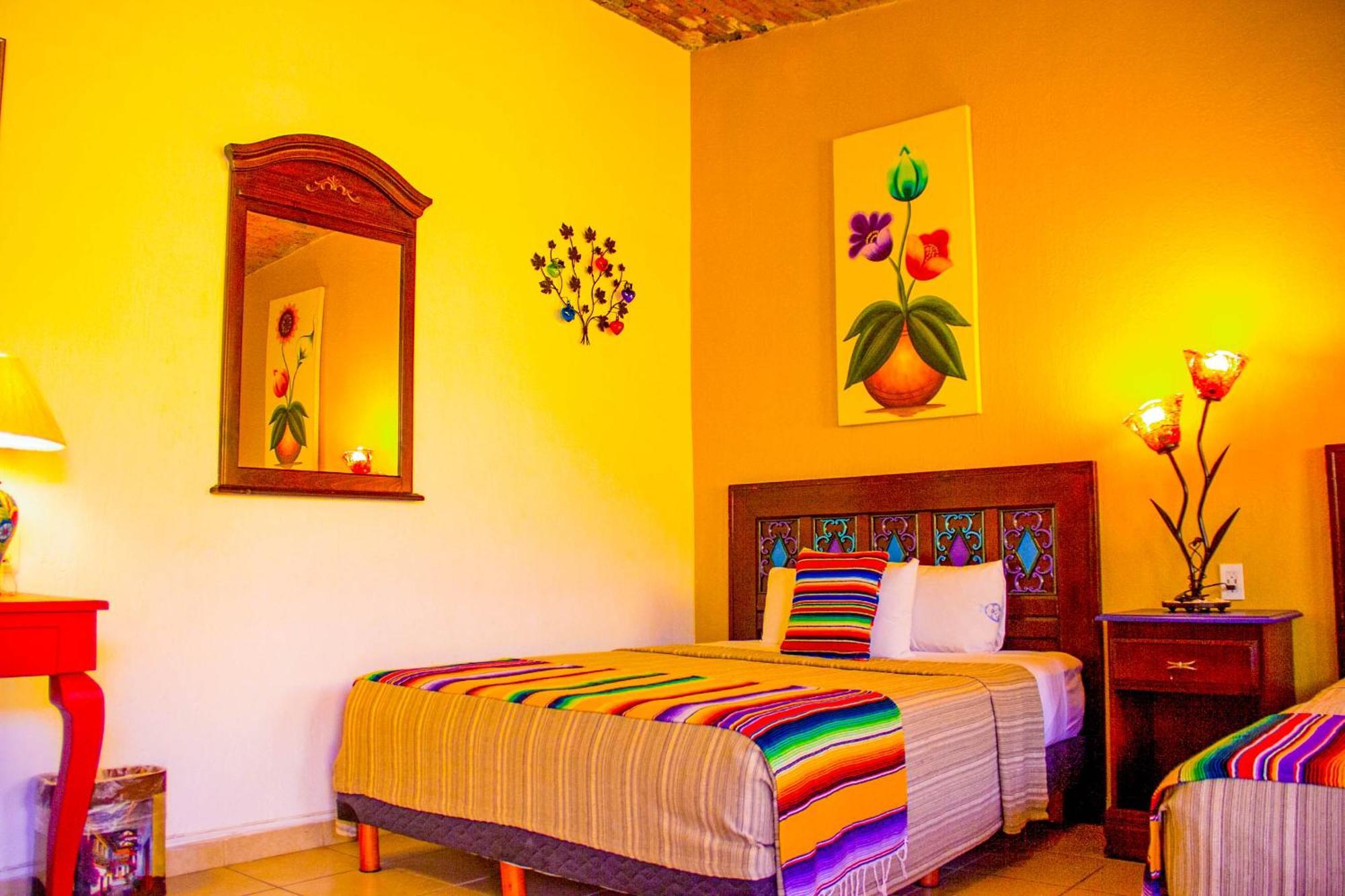 Posada Las Margaritas Tlaquepaque Екстериор снимка